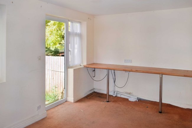 19 Tiverton Road, Coventry, West Midlands, CV2 3DN 4