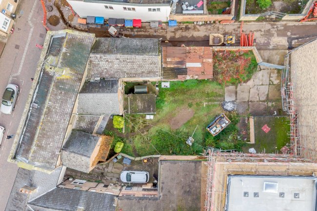 15 Hitchin Street, Biggleswade, SG18 8AX 5