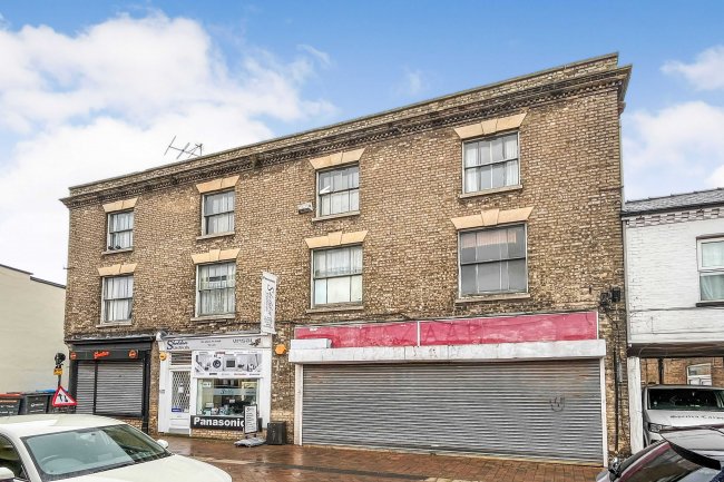 15 Hitchin Street, Biggleswade, SG18 8AX 5