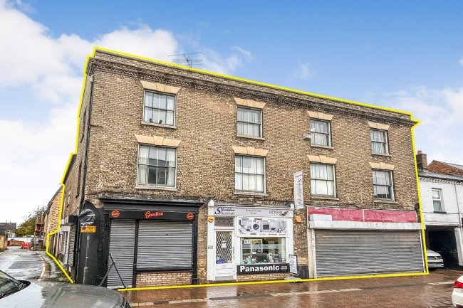 15 Hitchin Street, Biggleswade, SG18 8AX 5