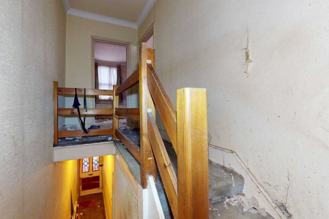 50 Grasmere Road, South Norwood, London, SE25 4RF 9