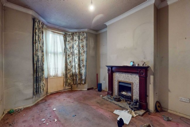 50 Grasmere Road, South Norwood, London, SE25 4RF 9