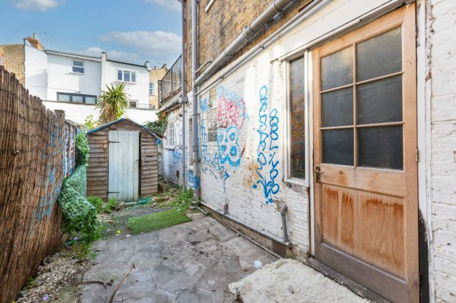 99 Ingelow Road, Battersea, London, SW8 3PE 10