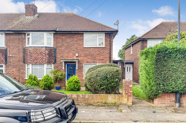 36 Brook Path, Cippenham, Slough, SL1 5ER 5