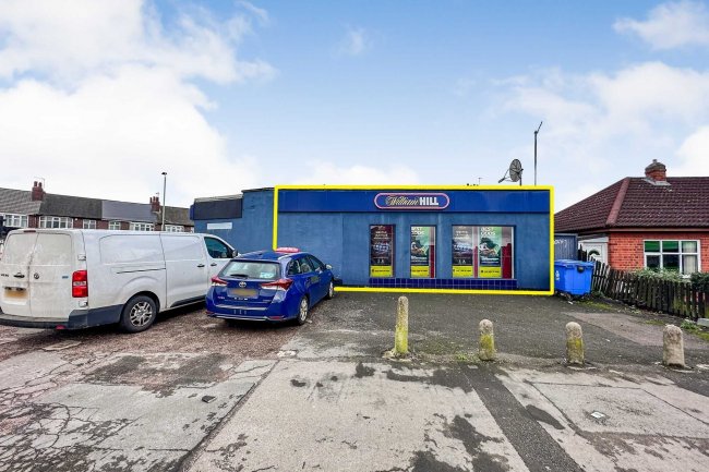 2 Wyvern Avenue, Leicester LE4 7HF 4