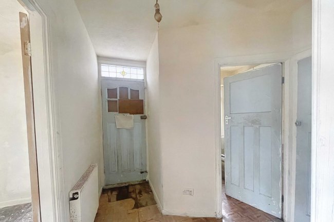 31 Waldenhurst Road, Orpington, Kent, BR5 4HN 10