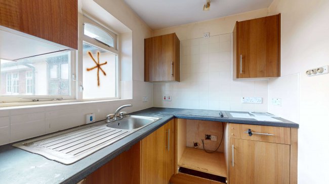 76 Springfield Place, Kingston Upon Thames KT3 3LP 3