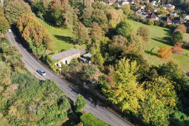 Belringham, Headcorn Road, Sutton Valence, Kent, ME17 3AR 7