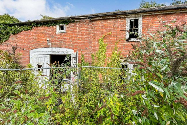 Belringham, Headcorn Road, Sutton Valence, Kent, ME17 3AR 7