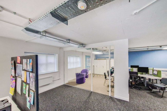 33 Mighell Street, Brighton, BN2 0JF 5