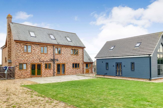24 Doddington Road, Chatteris, PE16 6UA 3