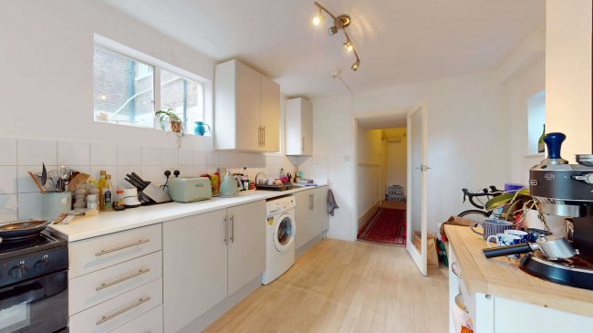 28 Queens Road, Twickenham, TW1 4EX 8