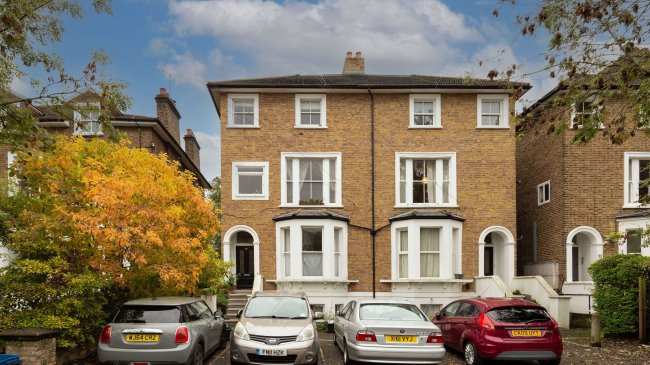 28 Queens Road, Twickenham, TW1 4EX 8