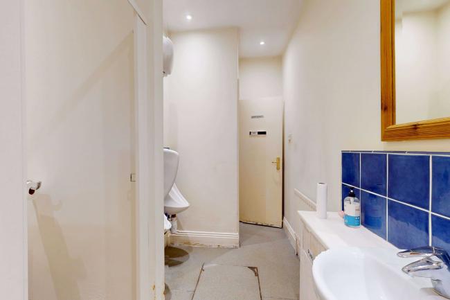 Wilson House, 23 London End, Beaconsfield, Buckinghamshire, HP9 2HN 4