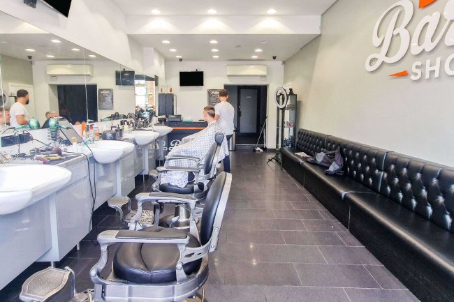 96 & 98/100 High Street Colliers Wood, London, SW19 2BT 7