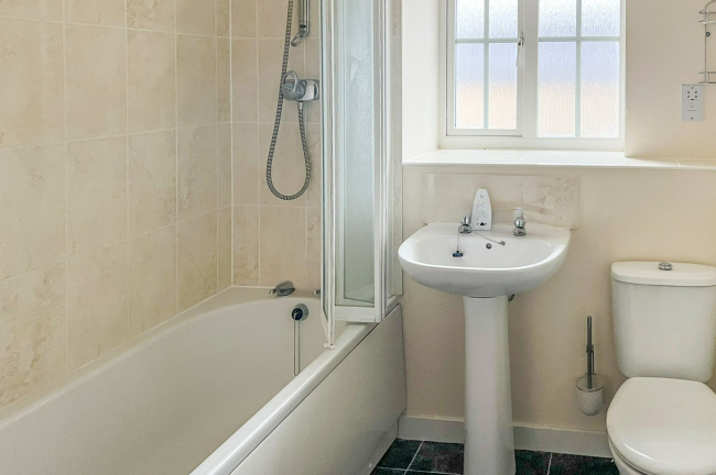 Flat 9, 17 Carter Close, Hawkinge, Folkestone, Kent, CT18 7TN 10