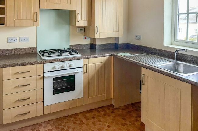 Flat 9, 17 Carter Close, Hawkinge, Folkestone, Kent, CT18 7TN 10