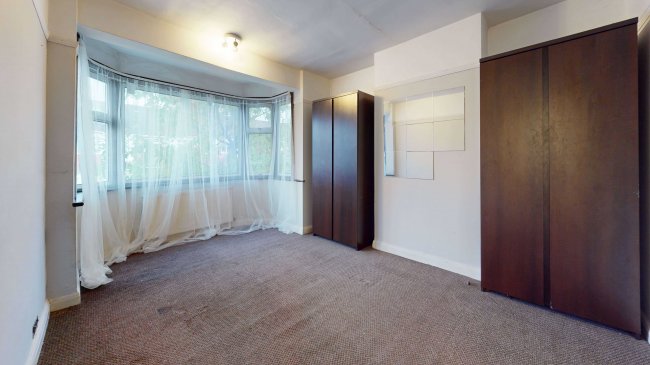 7 Huxley Gardens, Park Royal, London, NW10 7EB 4