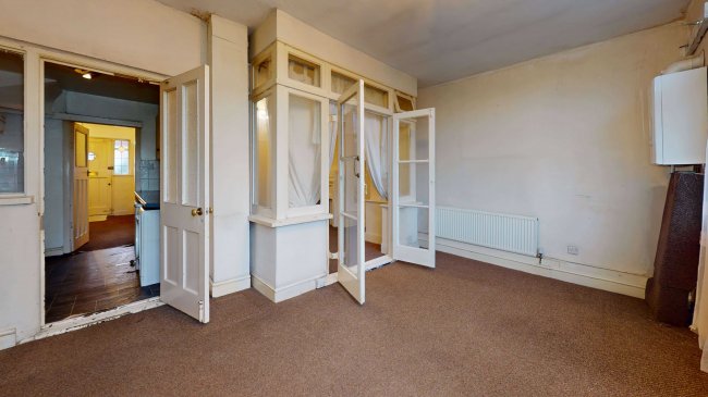 7 Huxley Gardens, Park Royal, London, NW10 7EB 4