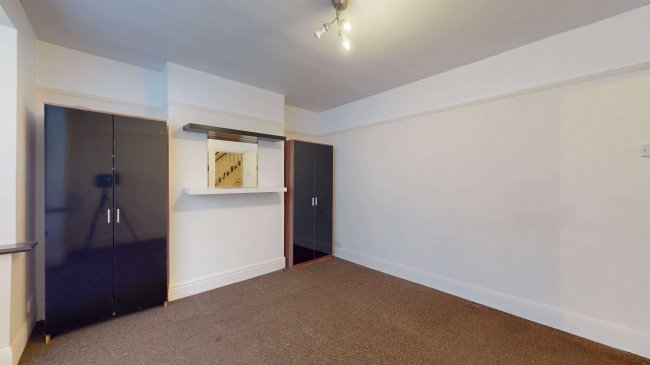7 Huxley Gardens, Park Royal, London, NW10 7EB 4