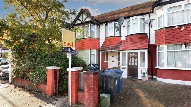7 Huxley Gardens, Park Royal, London, NW10 7EB 4