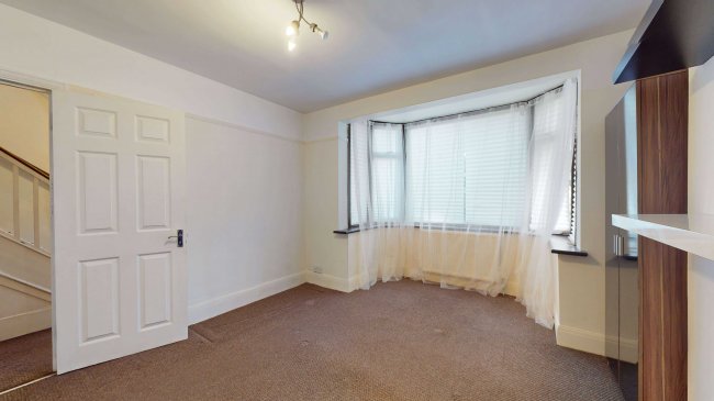 7 Huxley Gardens, Park Royal, London, NW10 7EB 4