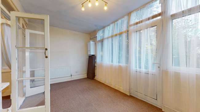 7 Huxley Gardens, Park Royal, London, NW10 7EB 4
