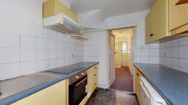 7 Huxley Gardens, Park Royal, London, NW10 7EB 4