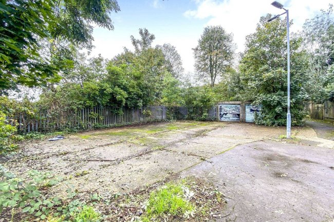Plot C, Whitefields Road, Enfield EN8 0HD 8