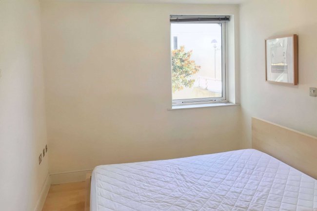 Flat 7, St. Nicholas Court, Ipswich, Suffolk, IP1 1TG 4