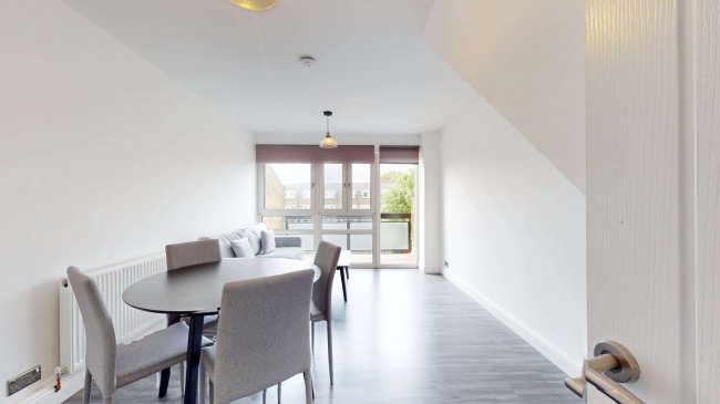 34 Lampeter Square, Hammersmith, London, W6 8PS 1