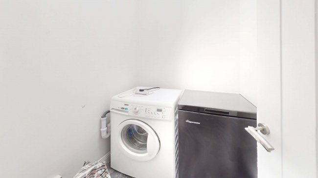 34 Lampeter Square, Hammersmith, London, W6 8PS 1