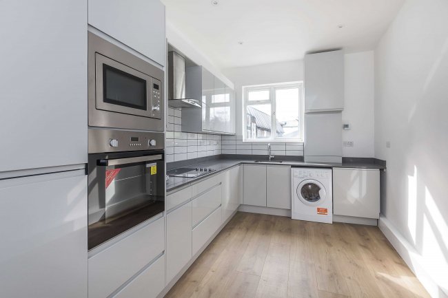 89 Holloway Road, Islington, London N7 8LT 1