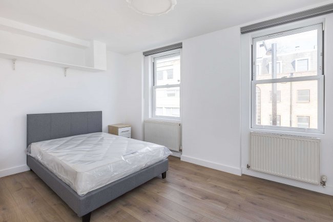 89 Holloway Road, Islington, London N7 8LT 1