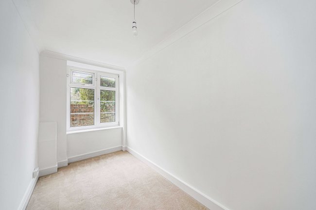 32 Mount View, Mount Avenue, Ealing, London, W5 1PR 8