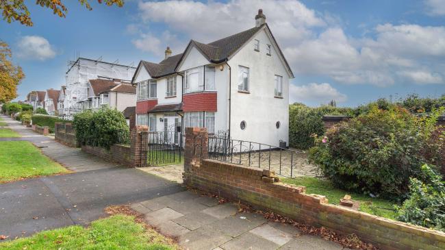 118A Willersley Avenue, Sidcup, DA15 9EN 8