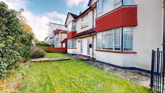 118A Willersley Avenue, Sidcup, DA15 9EN 8