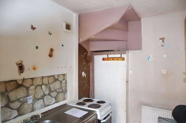 46 Copley Street, Little Horton, Bradford, BD5 9HX 10