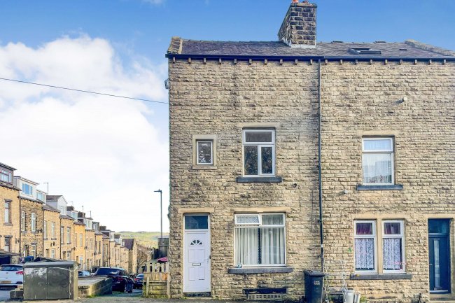 12 Drewry Road, Keighley, BD21 2PU 9