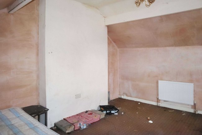 12 Drewry Road, Keighley, BD21 2PU 9
