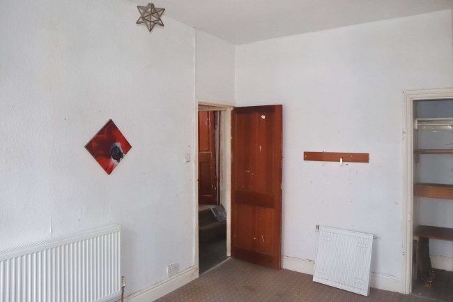 12 Drewry Road, Keighley, BD21 2PU 9