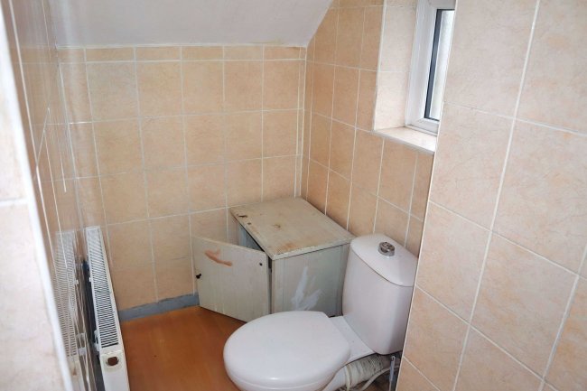 87 Victoria Road, Keighley, West Yorkshire, BD21 1JF 4