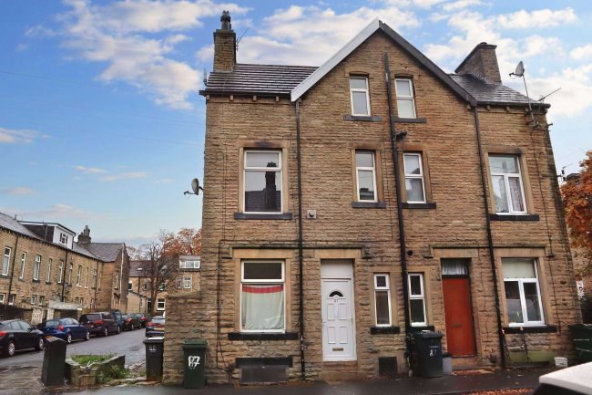 87 Victoria Road, Keighley, West Yorkshire, BD21 1JF 4