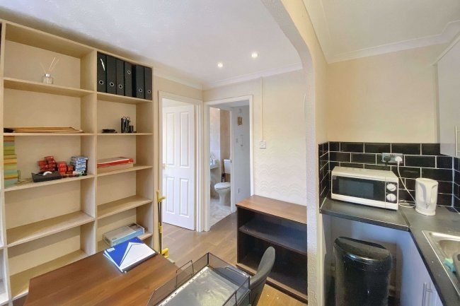 75 Godwin Close, Sewardstone Road, Chingford, London E4 7RQ 3