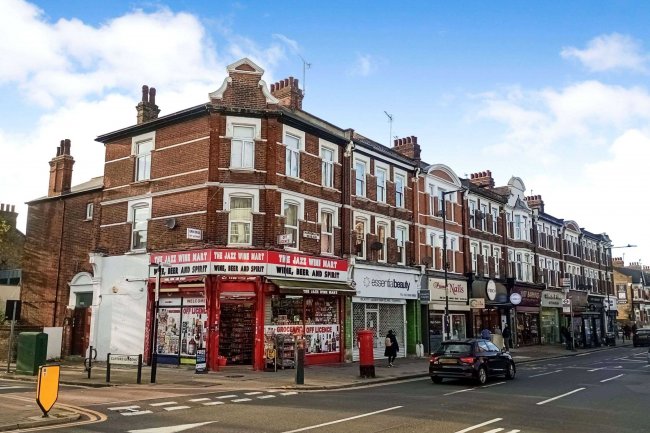 112 Chamberlayne Road, Kensal Rise, London NW10 3JP 3