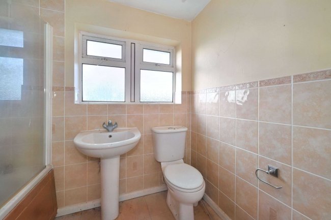 45 Fawley Road, Reading, Berkshire, RG30 3EN 2