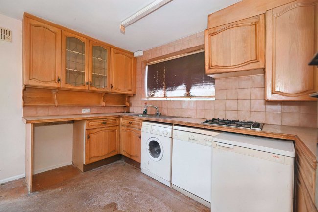 45 Fawley Road, Reading, Berkshire, RG30 3EN 2