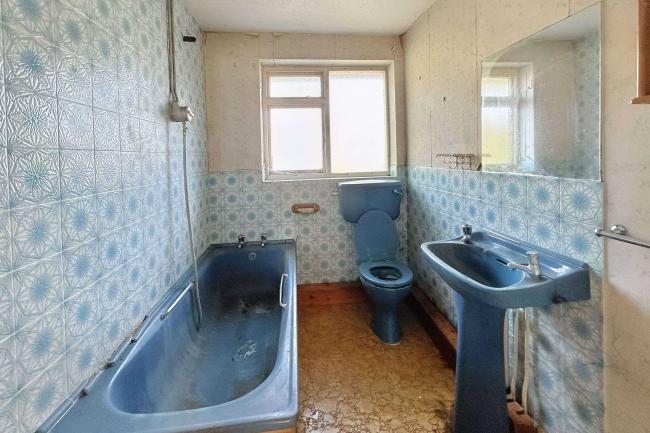 11 Shrubland Close, Southampton, Hampshire, SO18 5QQ 3