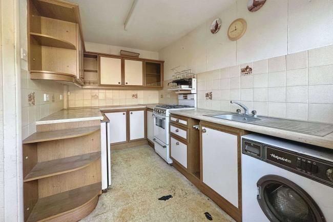 11 Shrubland Close, Southampton, Hampshire, SO18 5QQ 3