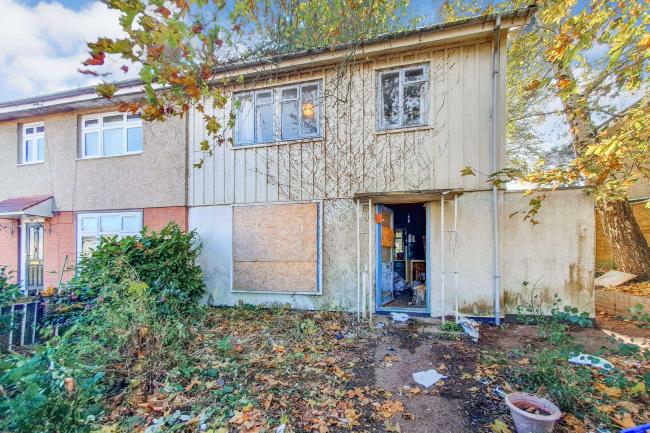 7 Saunton Road, Rugby, Warwickshire, CV22 6BE 10